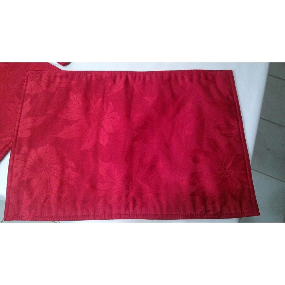 Christmas Table Cloth & Placemats 54